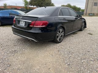 2014 Mercedes-Benz E 350 - Exterior Rear Right Corner Image